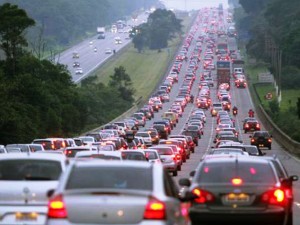 Mortes nas estradas caem 45% durante feriado prolongado, afirama a Secretaria da Segurança Pública